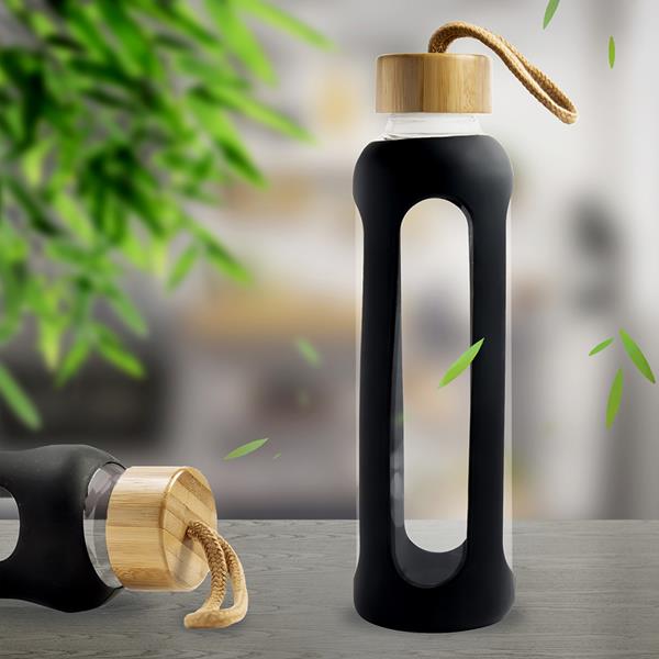 Garrafa personalizada em vidro e silicone | SAM Brindes